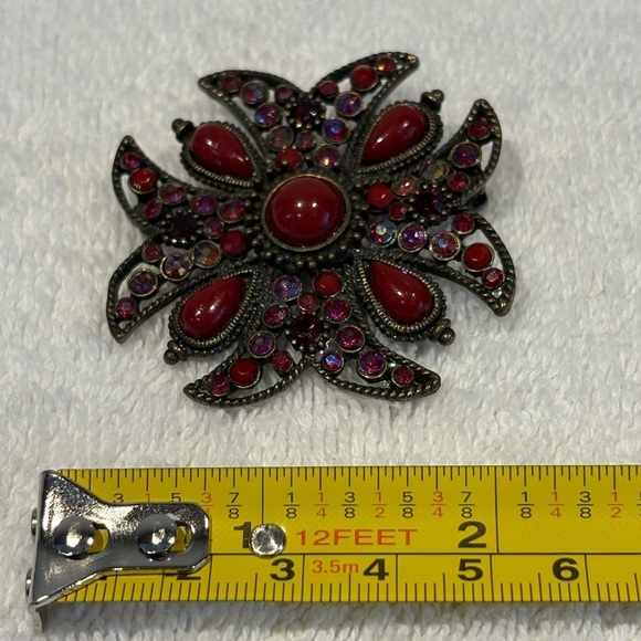 Vintage Maltese Cross Brooch Pin Unisex - Picture 5 of 7